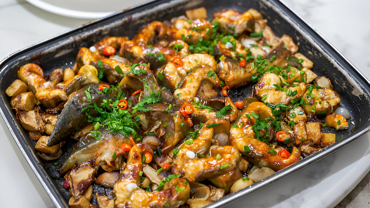 Merdane Catering olarak, yerinde catering hizmeti ile organizasyonlarınızı ve etkinliklerinizi özel kılmak için yanınızdayız. 